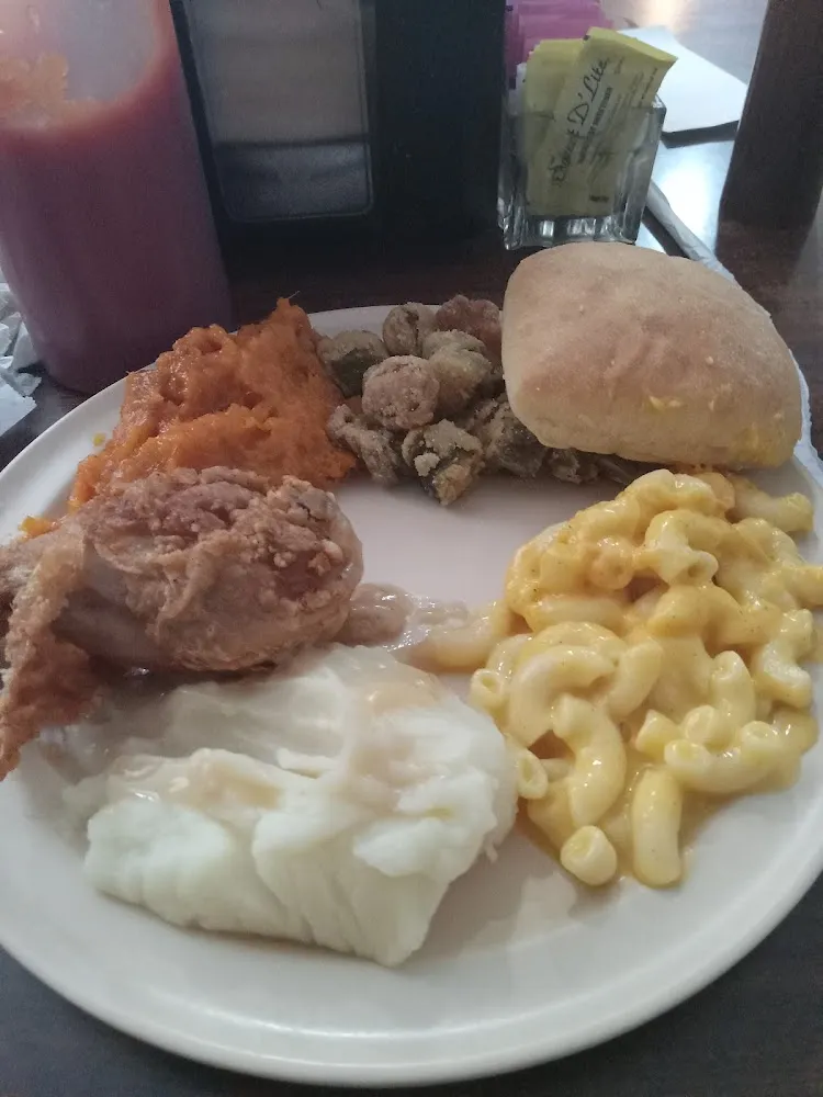 Fried Chicken Mac N Cheese Fried Okra